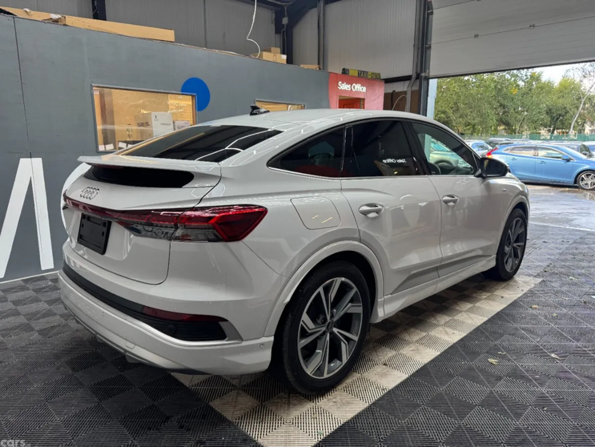 Audi Q4 e-tron SUV, Electric, 2023, White