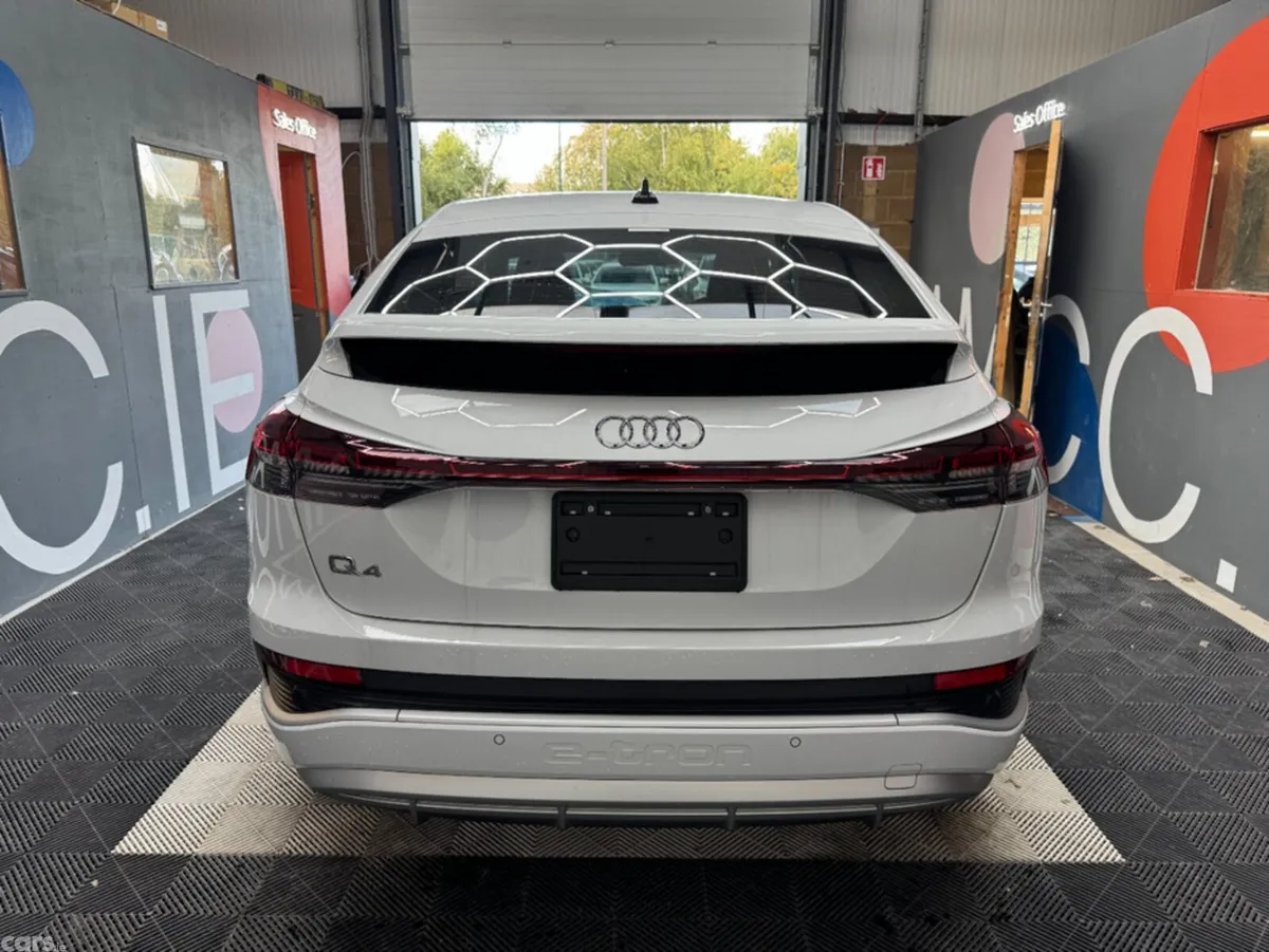 Audi Q4 e-tron SUV, Electric, 2023, White