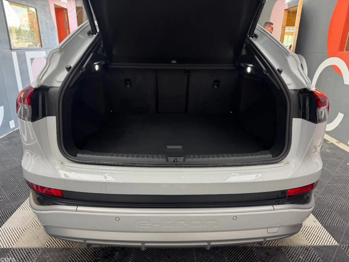 Audi Q4 e-tron SUV, Electric, 2023, White