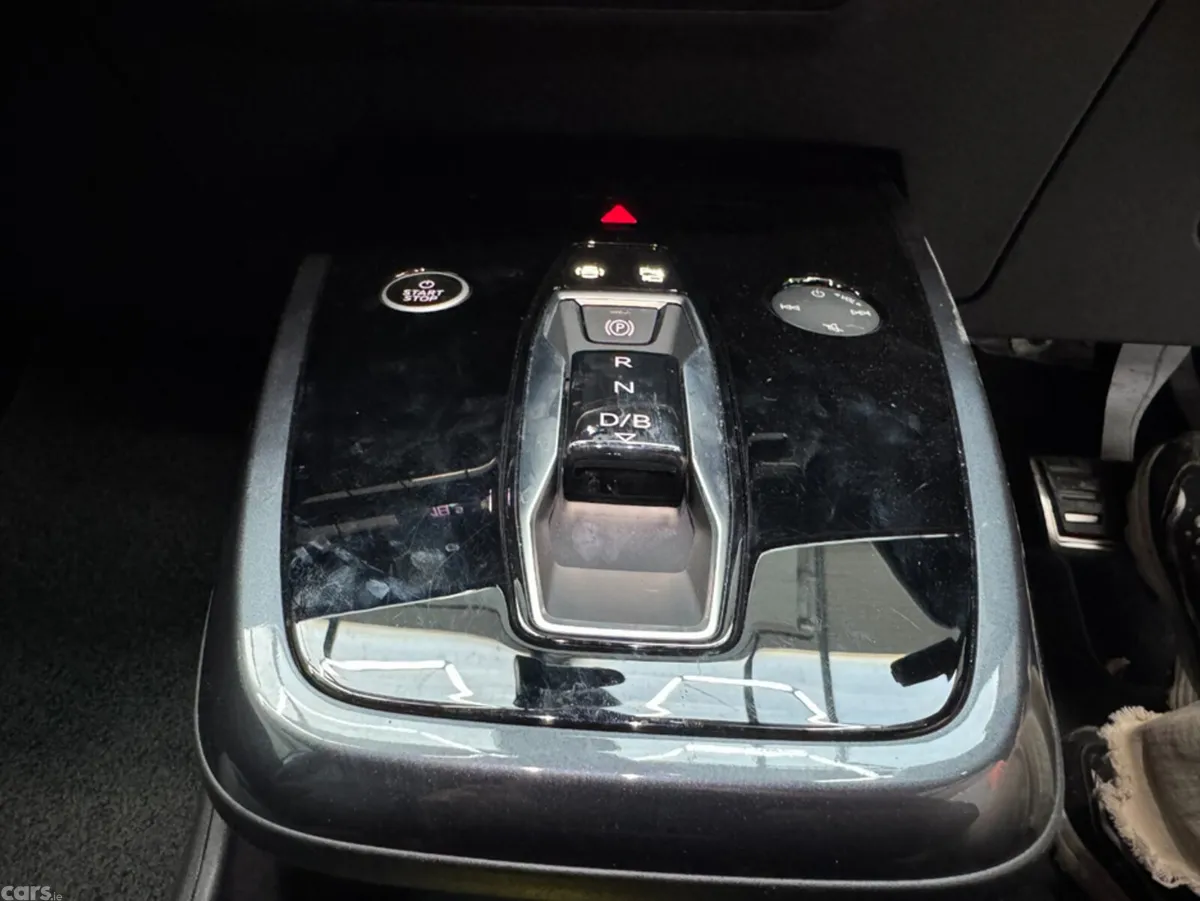 Audi Q4 e-tron SUV, Electric, 2023, White