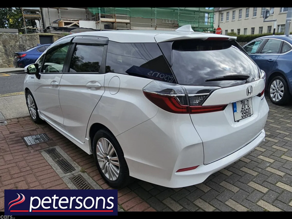 Honda Shuttle Estate, Petrol Hybrid, 2021, White