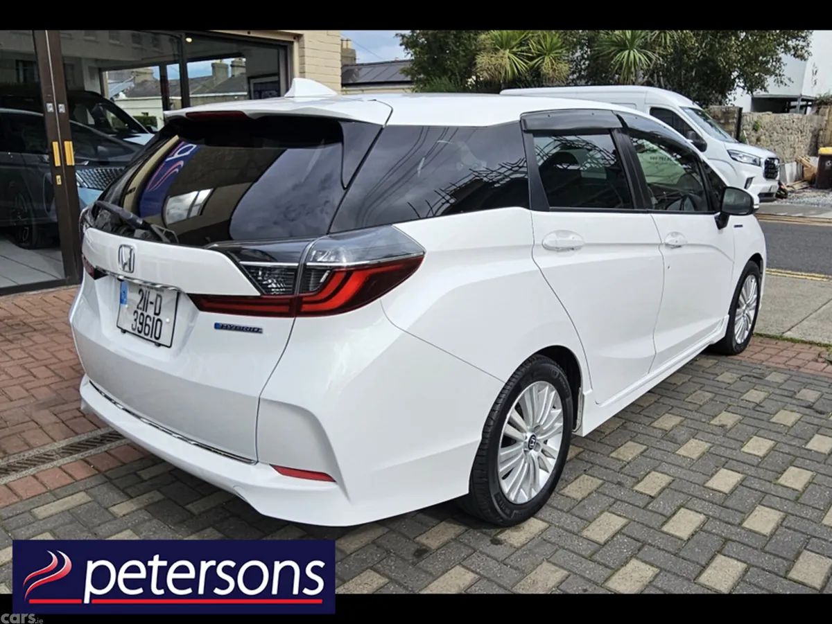 Honda Shuttle Estate, Petrol Hybrid, 2021, White