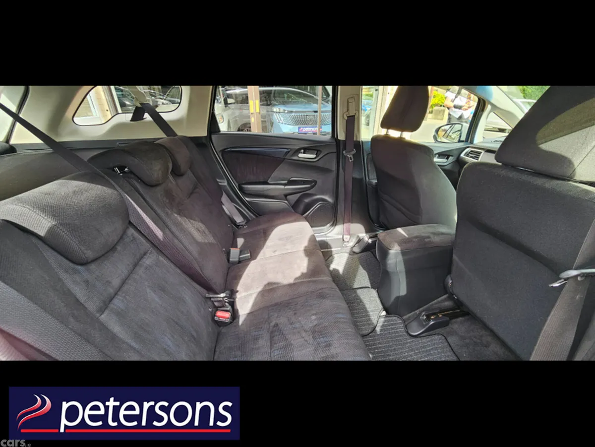 Honda Shuttle Estate, Petrol Hybrid, 2021, White