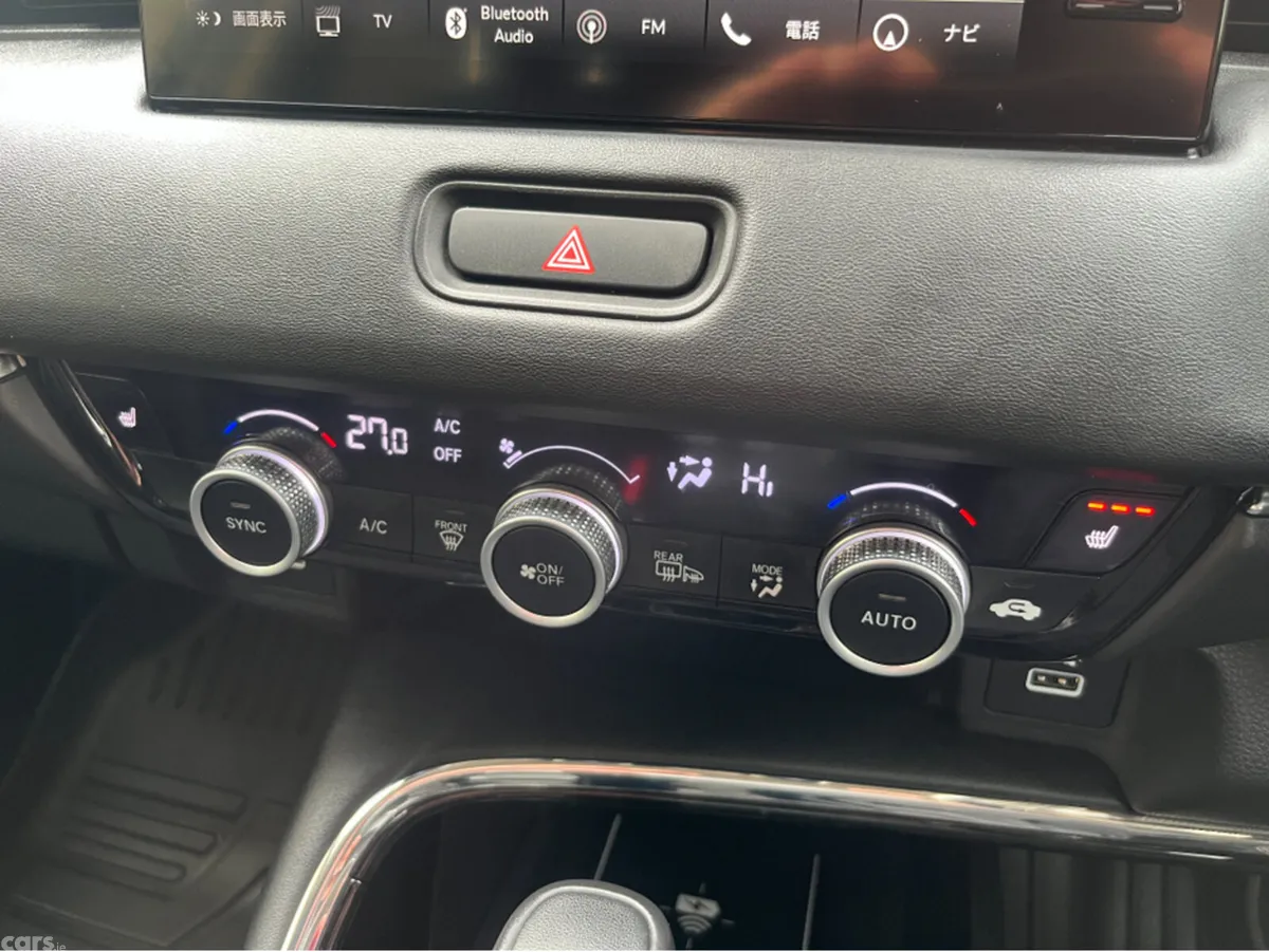 Honda Vezel SUV, Petrol Hybrid, 2022, White