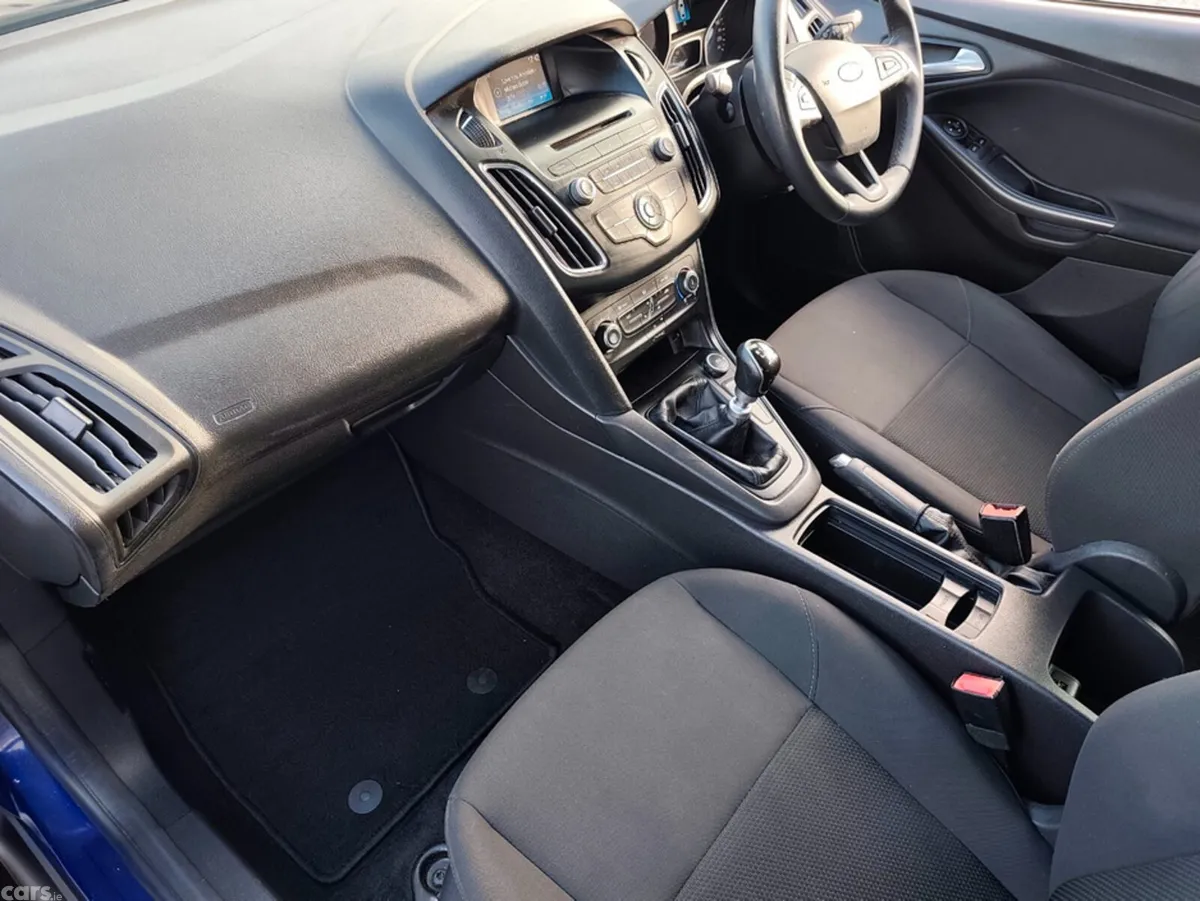 Ford Focus Hatchback, Diesel, 2016, Blue