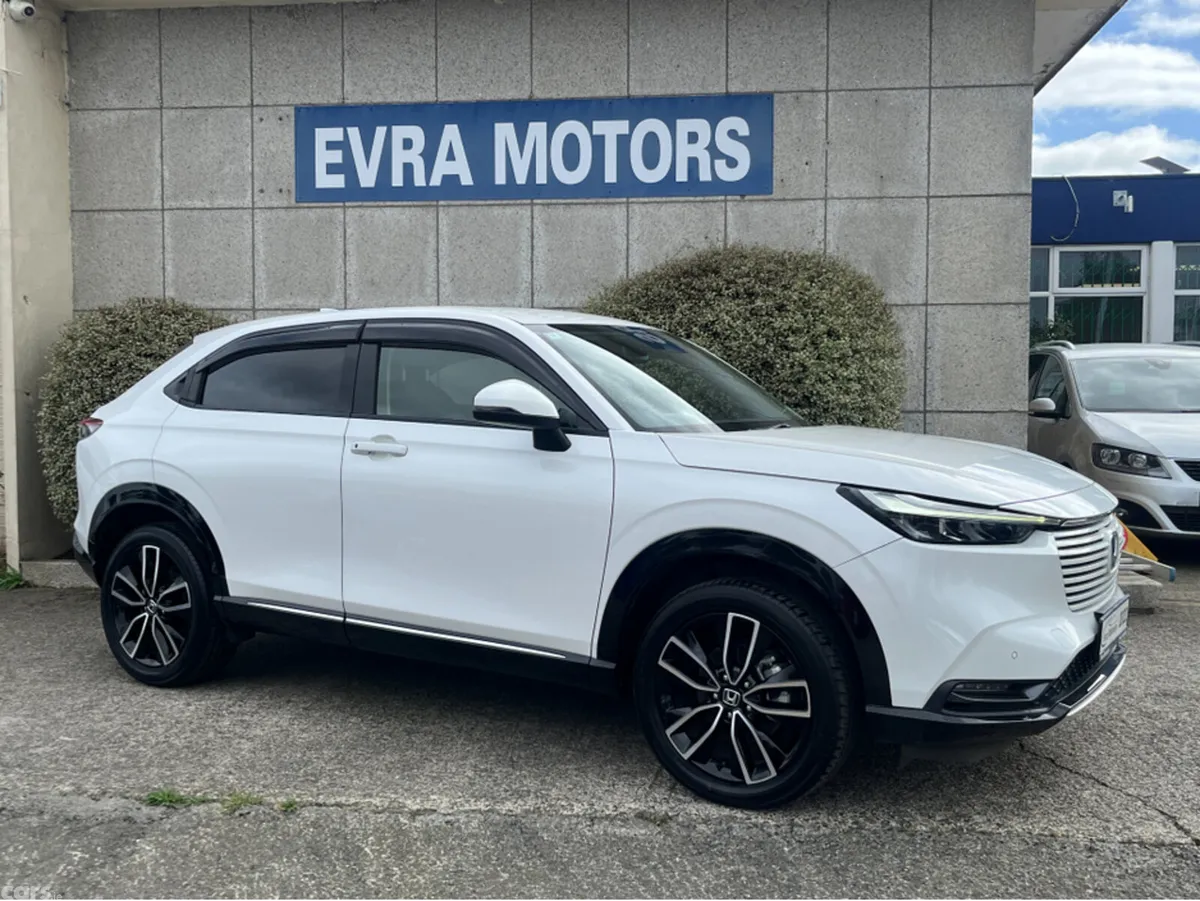 Honda Vezel SUV, Petrol Hybrid, 2022, White