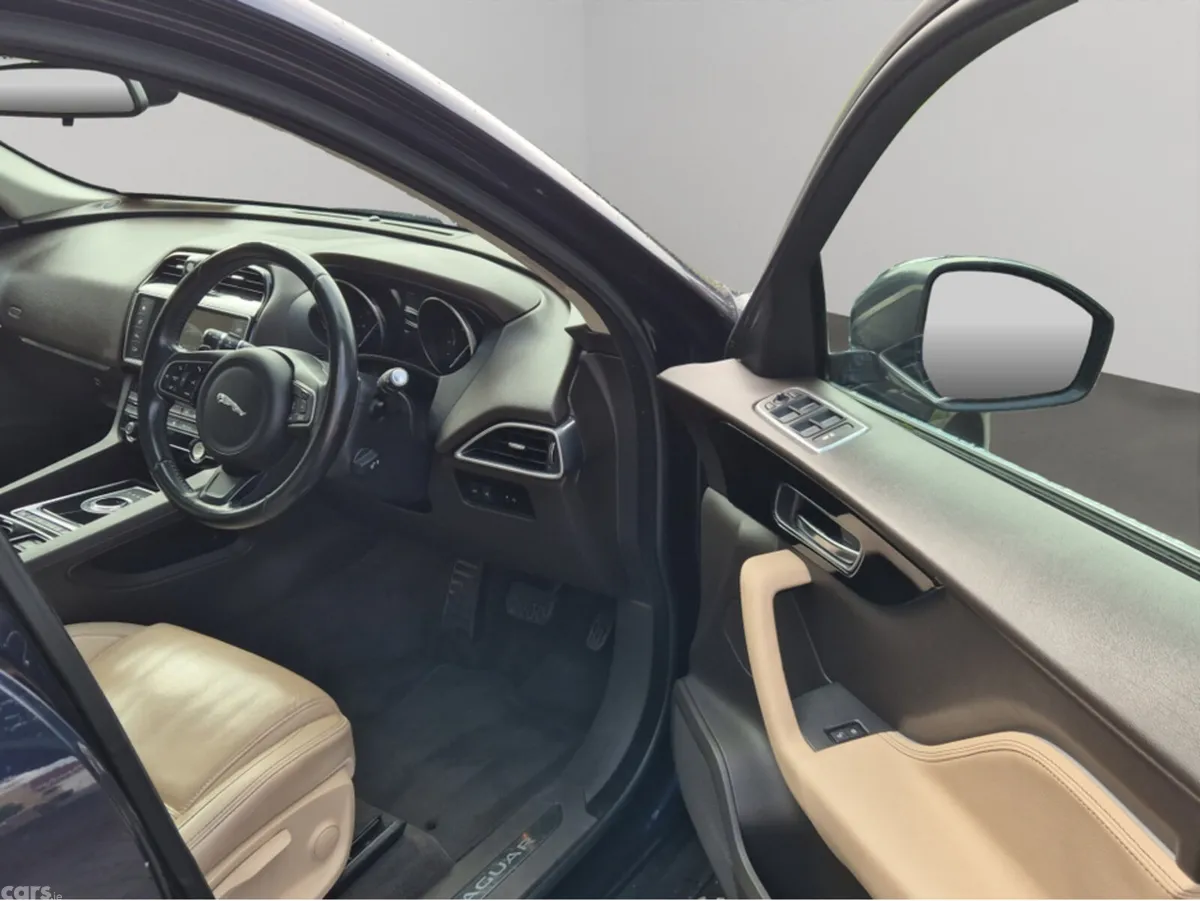 Jaguar F-Pace SUV, Diesel, 2017, Blue