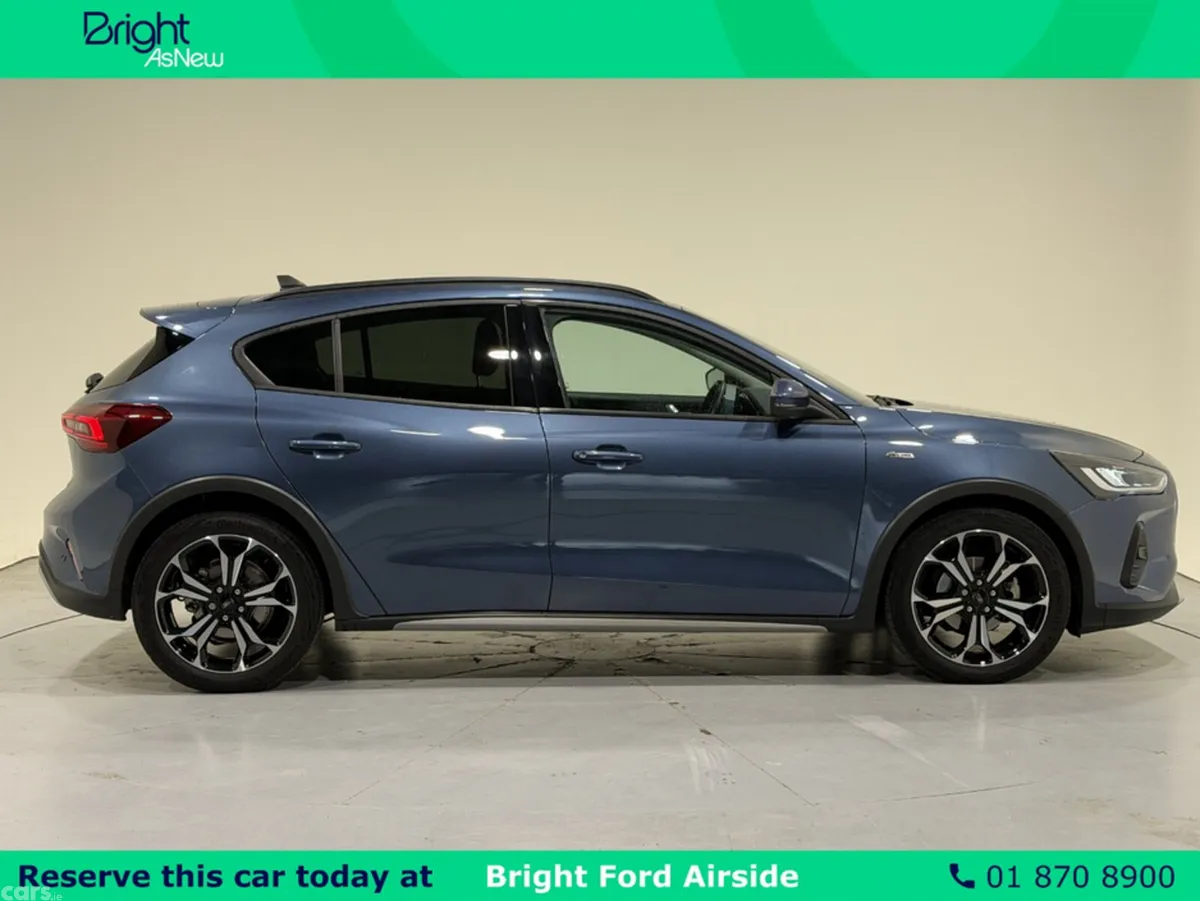Ford Focus Hatchback, Petrol Hybrid, 2025, Blue