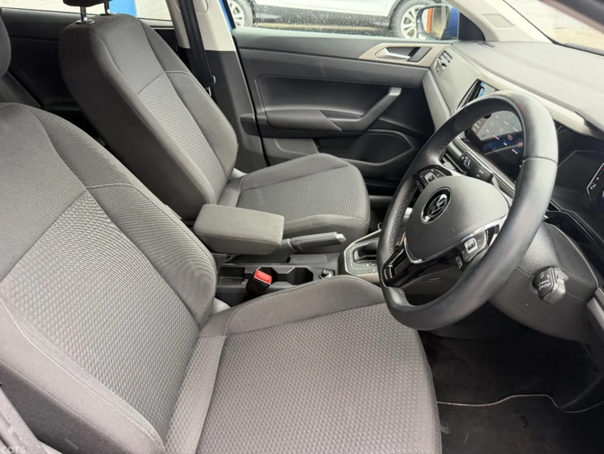 Volkswagen Polo Hatchback, Petrol, 2021, Blue