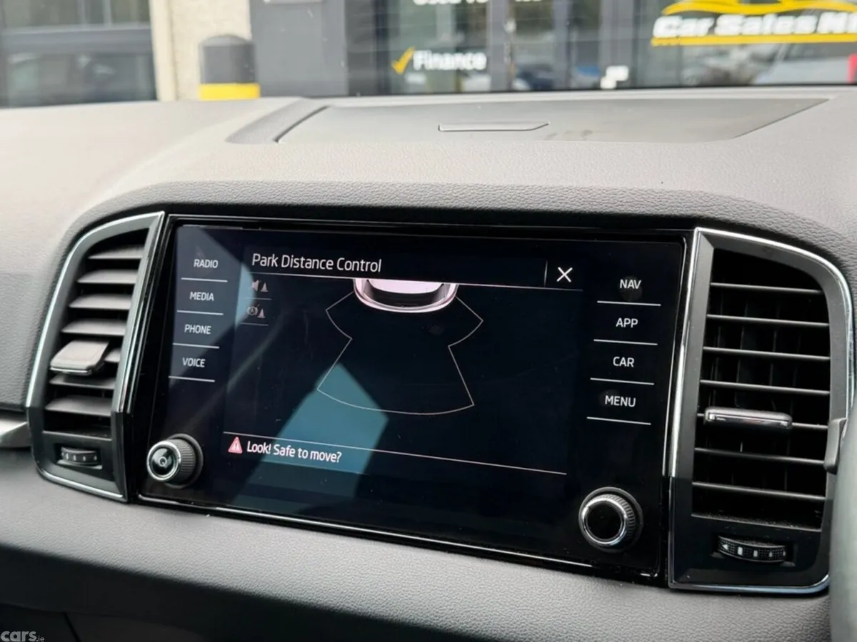 Skoda Karoq SUV, Diesel, 2022, White