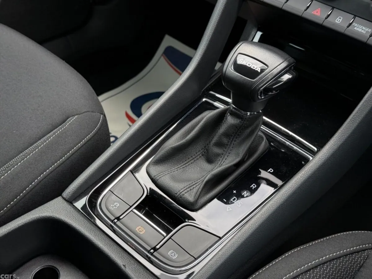 Skoda Karoq SUV, Diesel, 2022, White