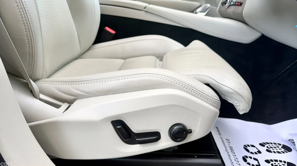 Volvo XC90 SUV, Petrol Plug-in Hybrid, 2024, Grey