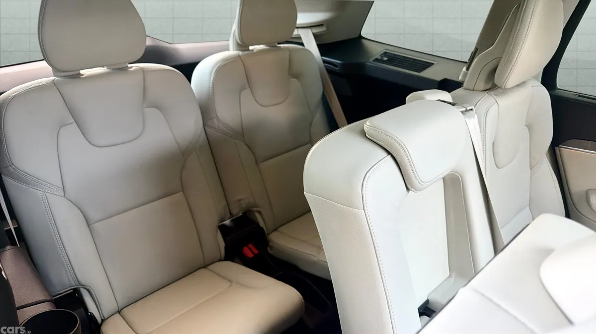 Volvo XC90 SUV, Petrol Plug-in Hybrid, 2024, Grey