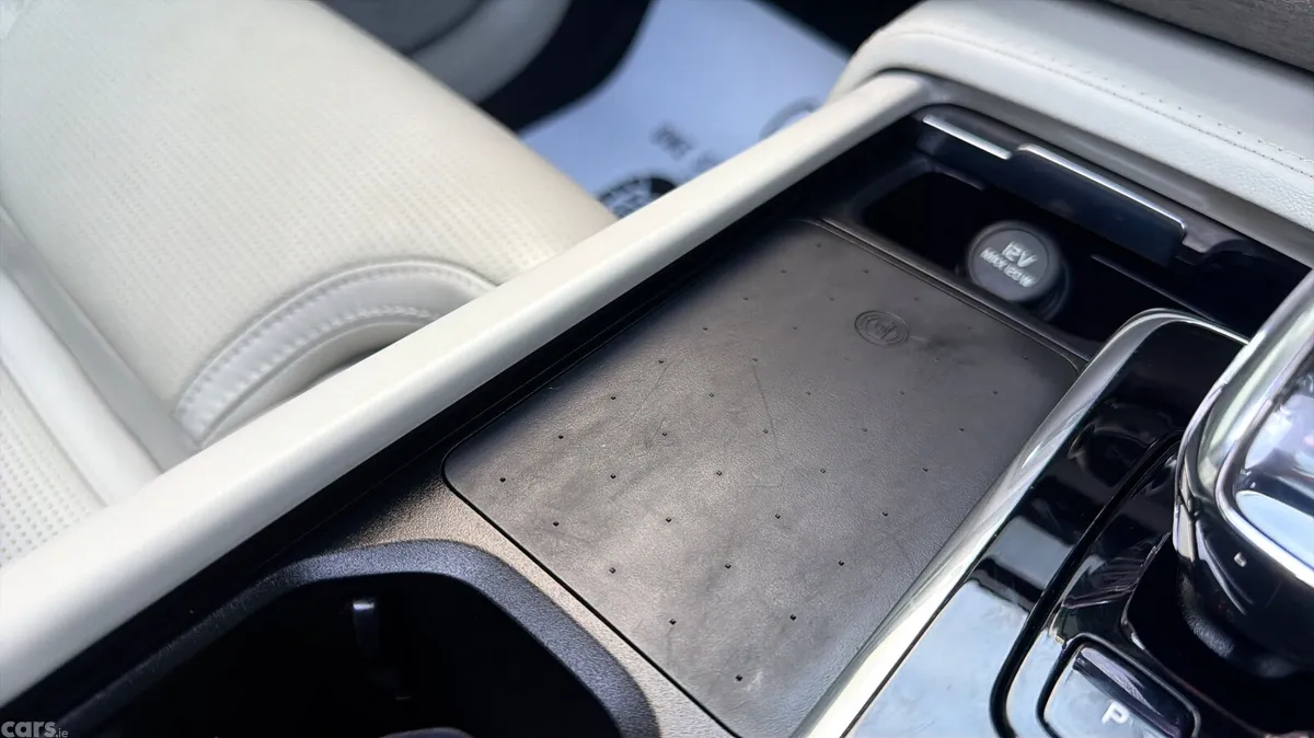 Volvo XC90 SUV, Petrol Plug-in Hybrid, 2024, Grey
