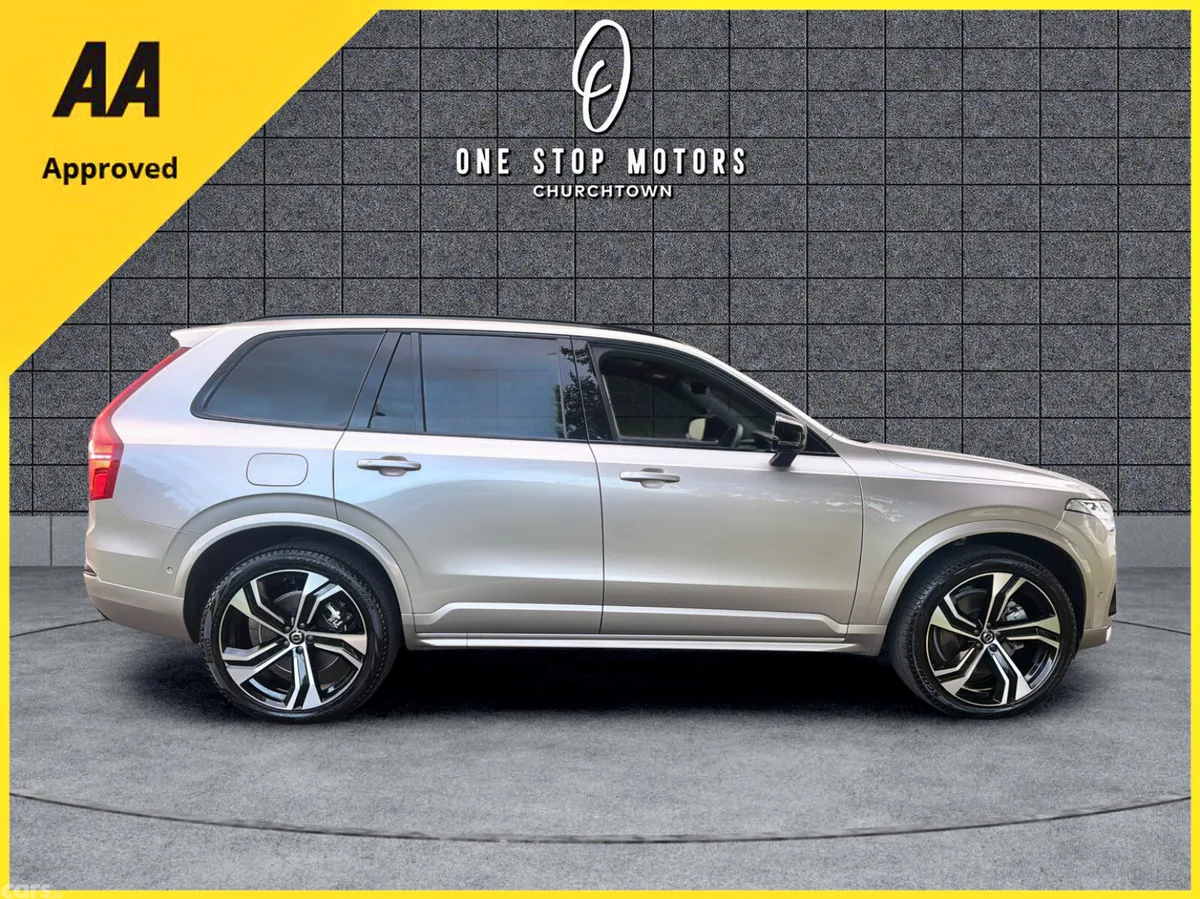 Volvo XC90 SUV, Petrol Plug-in Hybrid, 2024, Gold