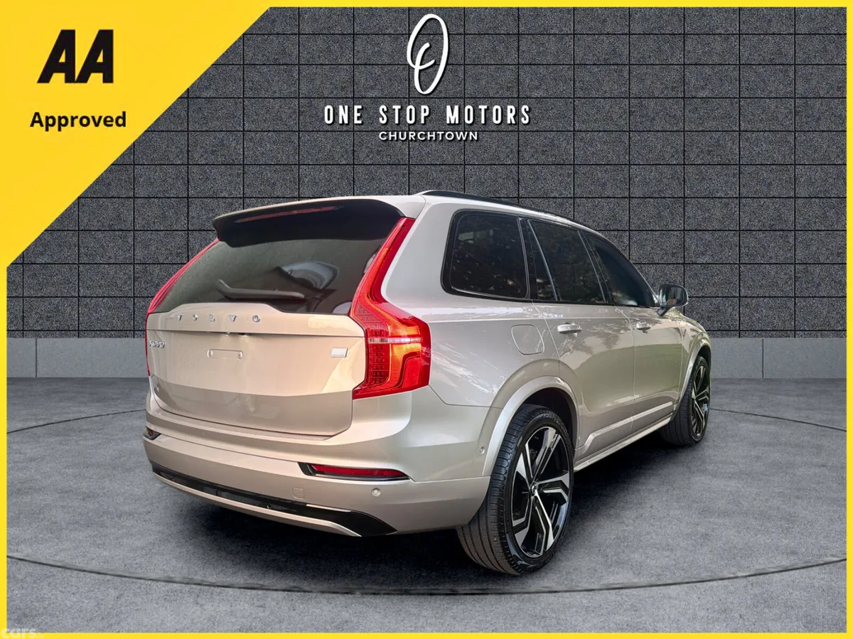 Volvo XC90 SUV, Petrol Plug-in Hybrid, 2024, Gold