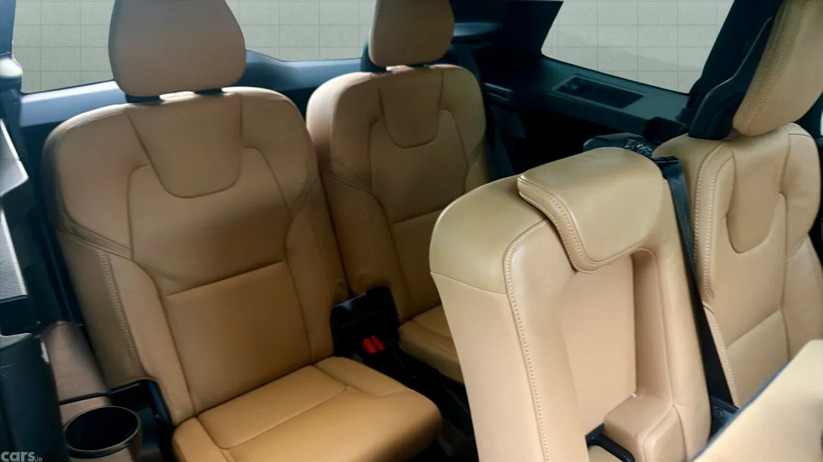 Volvo XC90 SUV, Petrol Plug-in Hybrid, 2024, Gold