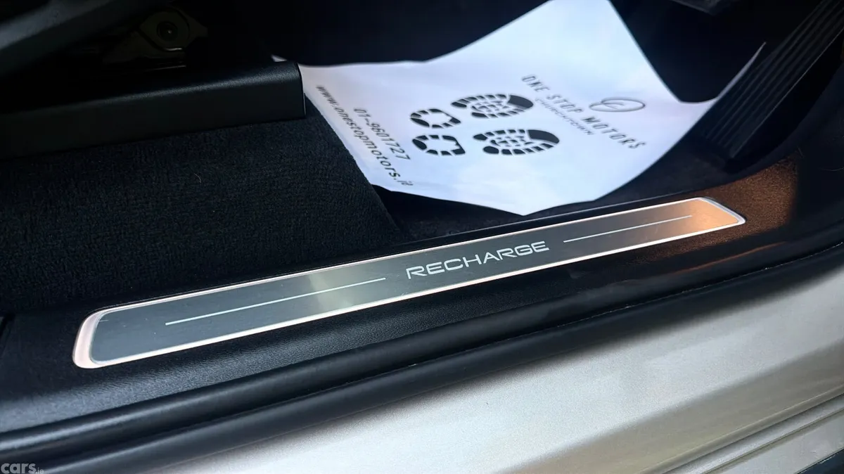 Volvo XC90 SUV, Petrol Plug-in Hybrid, 2024, Gold