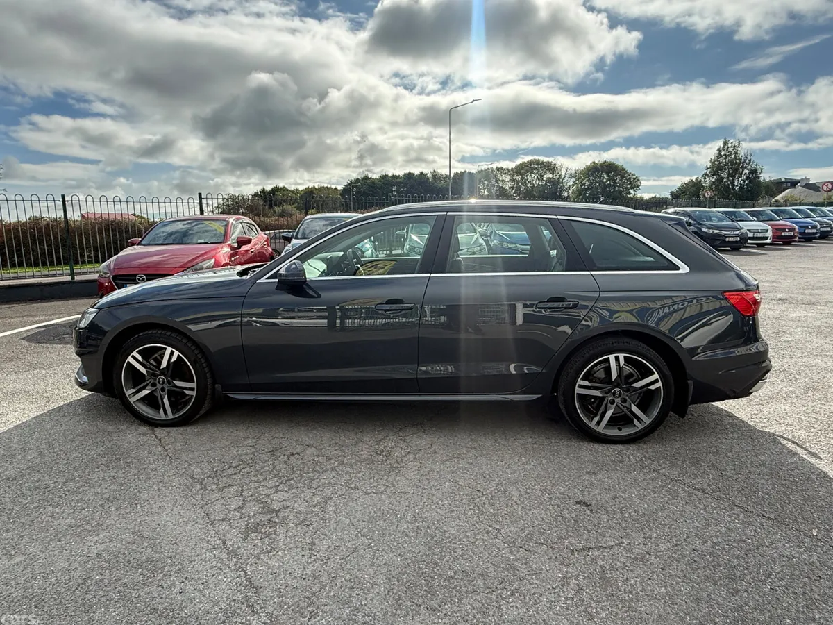 Audi A4 Estate, Diesel, 2022, Grey