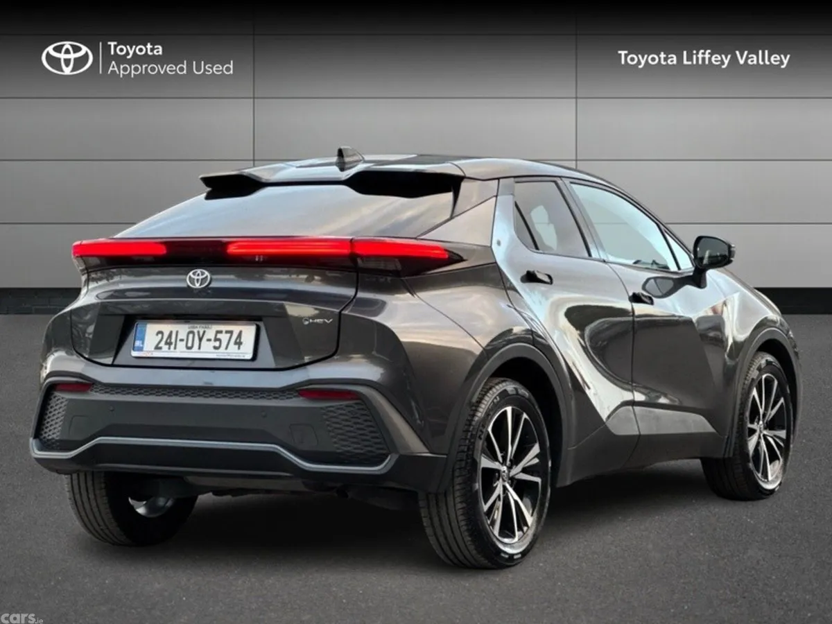 Toyota C-HR SUV, Petrol Hybrid, 2024, Grey