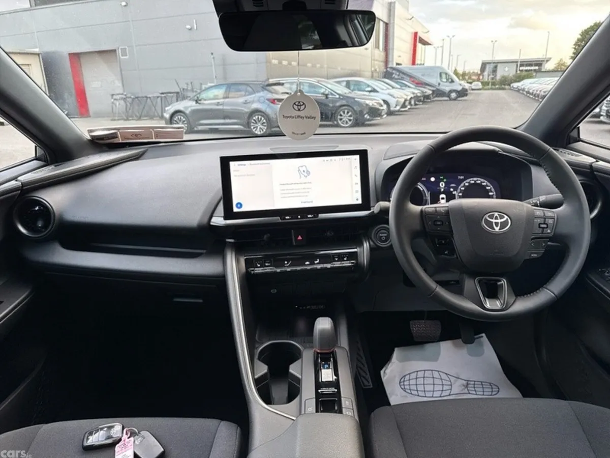 Toyota C-HR SUV, Petrol Hybrid, 2024, Grey