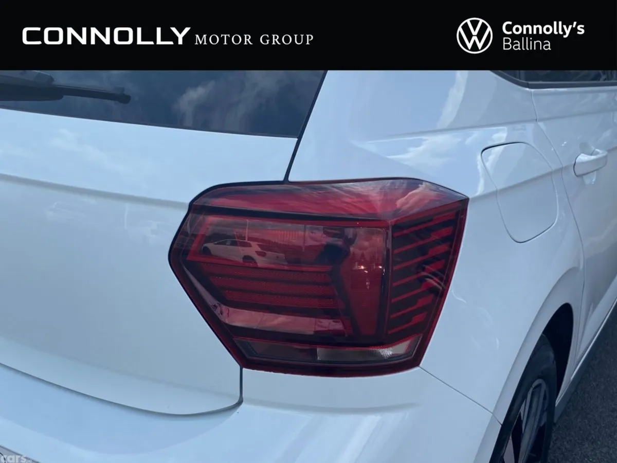 Volkswagen Polo Hatchback, Petrol, 2021, White