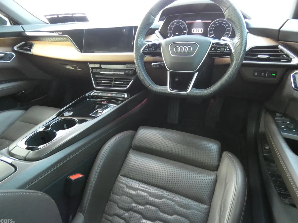 Audi e-tron Hatchback, Electric, 2022, Black