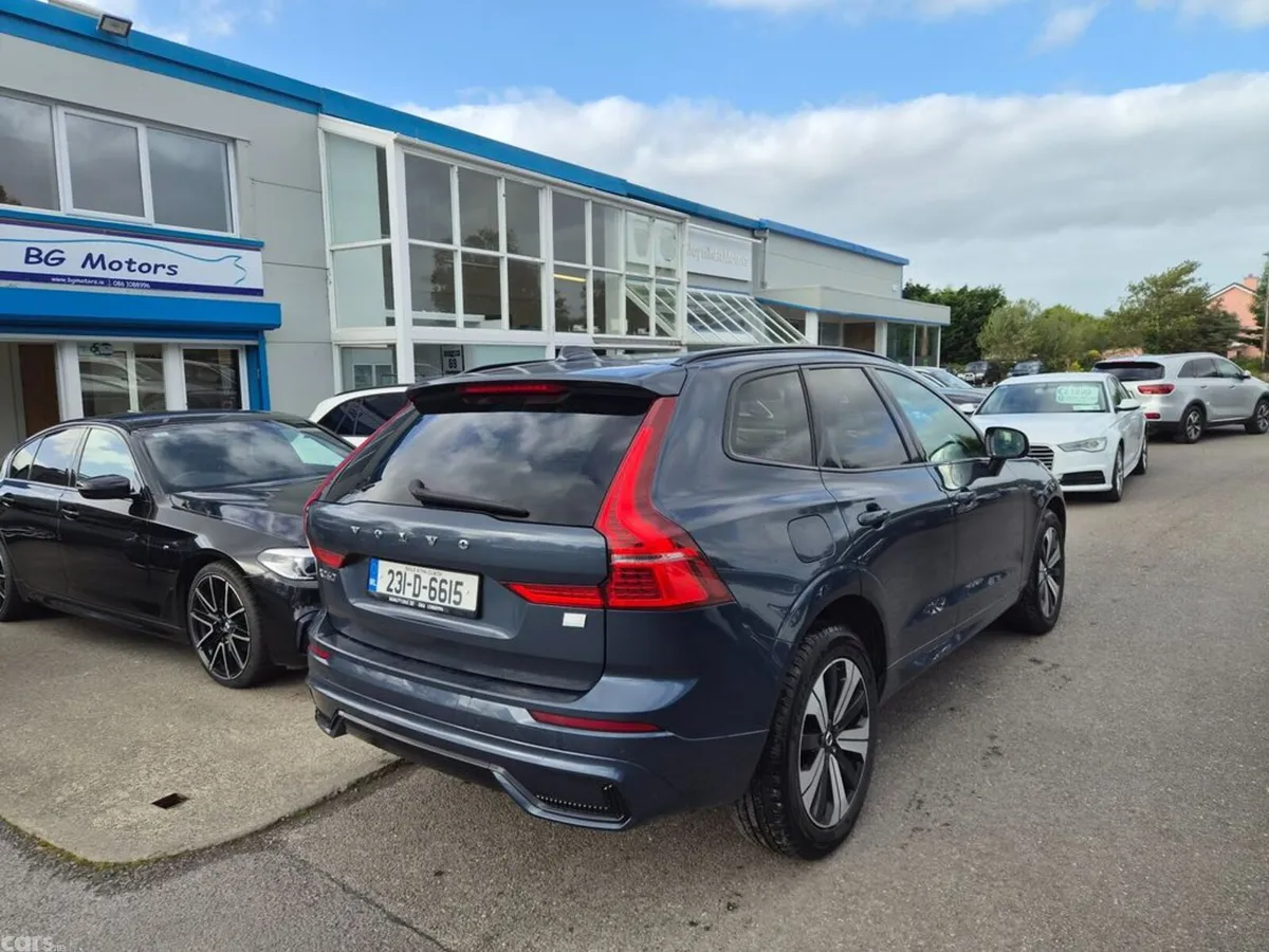 Volvo XC60 Estate, Petrol Plug-in Hybrid, 2023, Blue