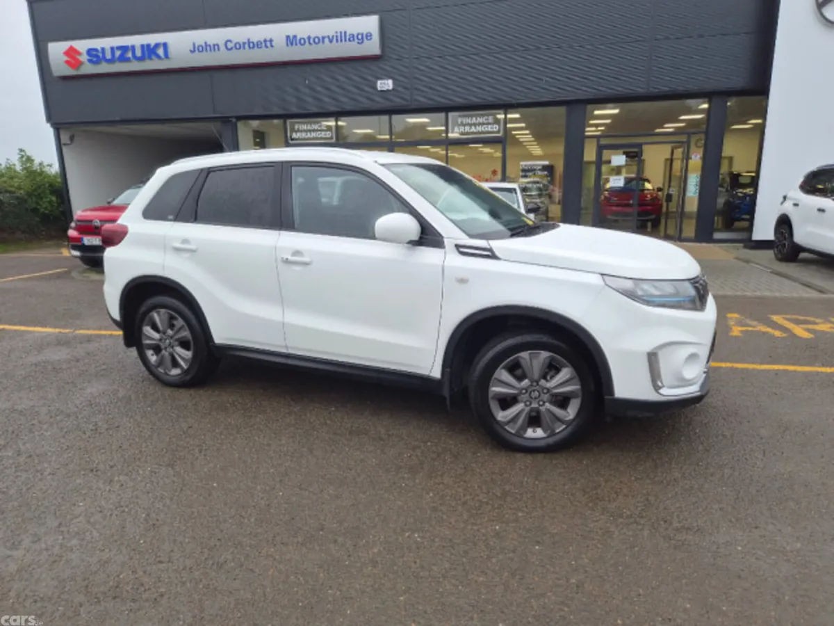 Suzuki Vitara Hatchback, Petrol Hybrid, 2022, White