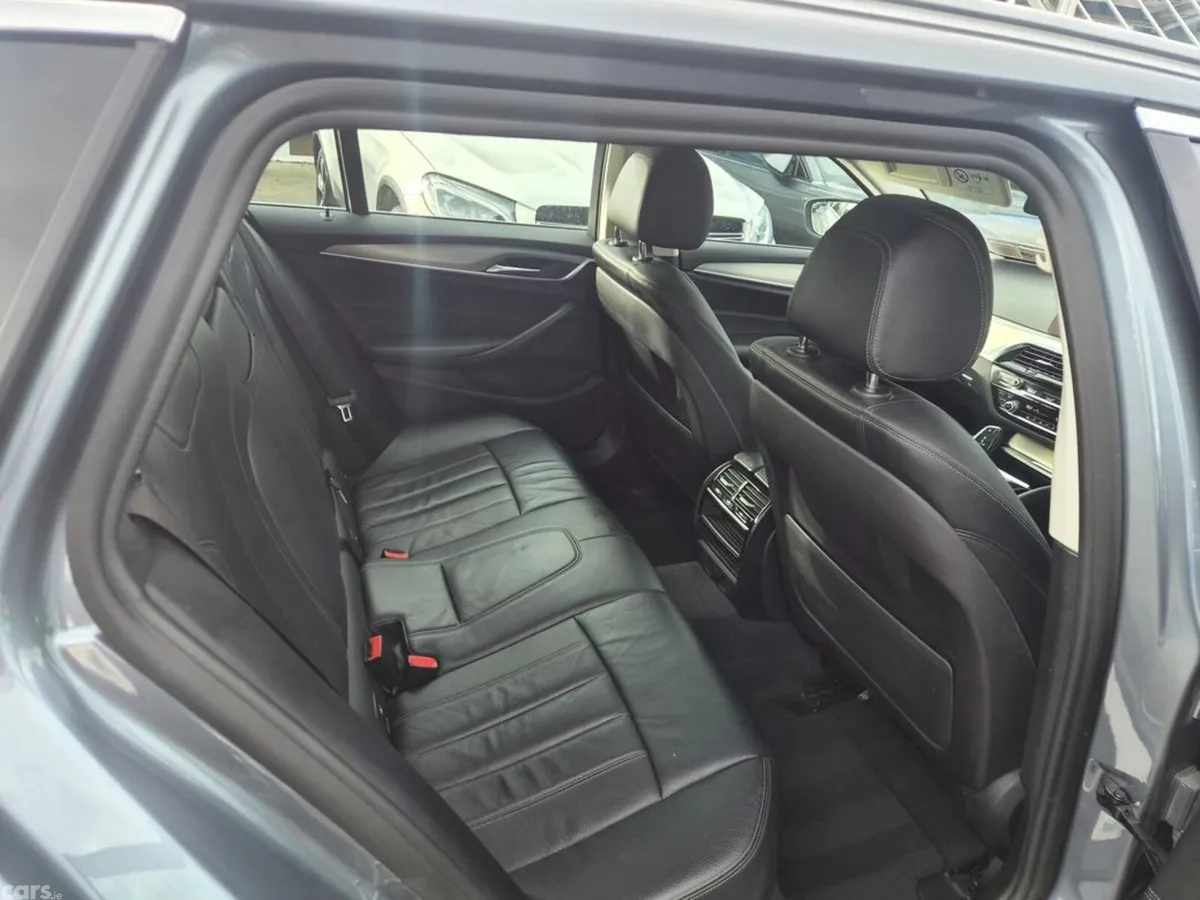BMW 5-Series Estate, Diesel, 2018, Grey