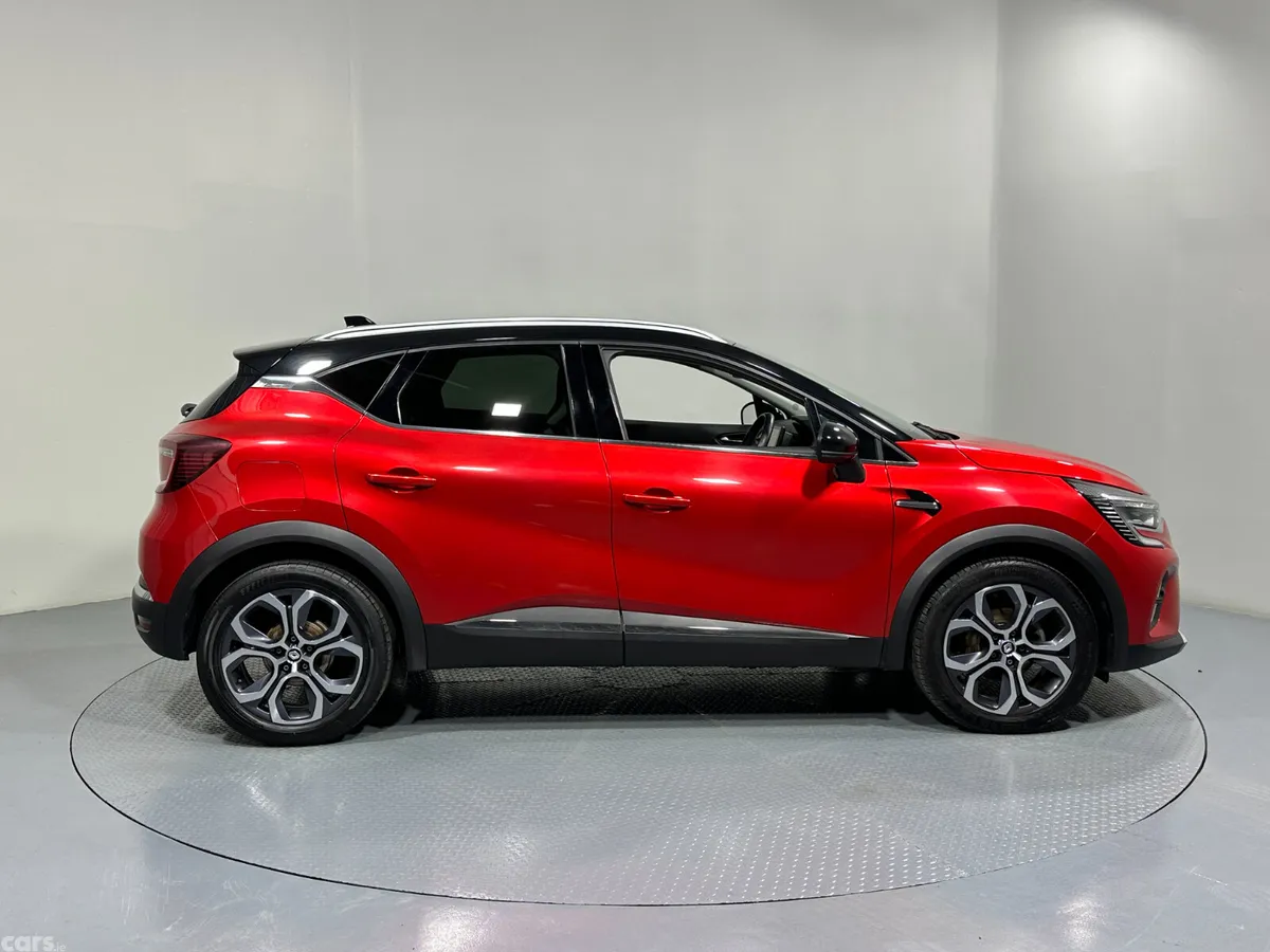 Renault Captur Hatchback, Petrol, 2024, Red