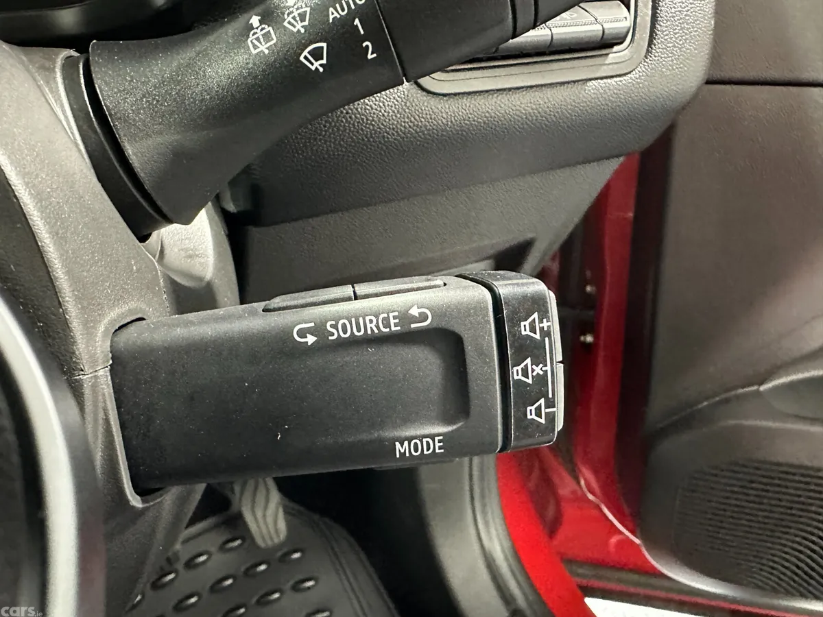 Renault Captur Hatchback, Petrol, 2024, Red