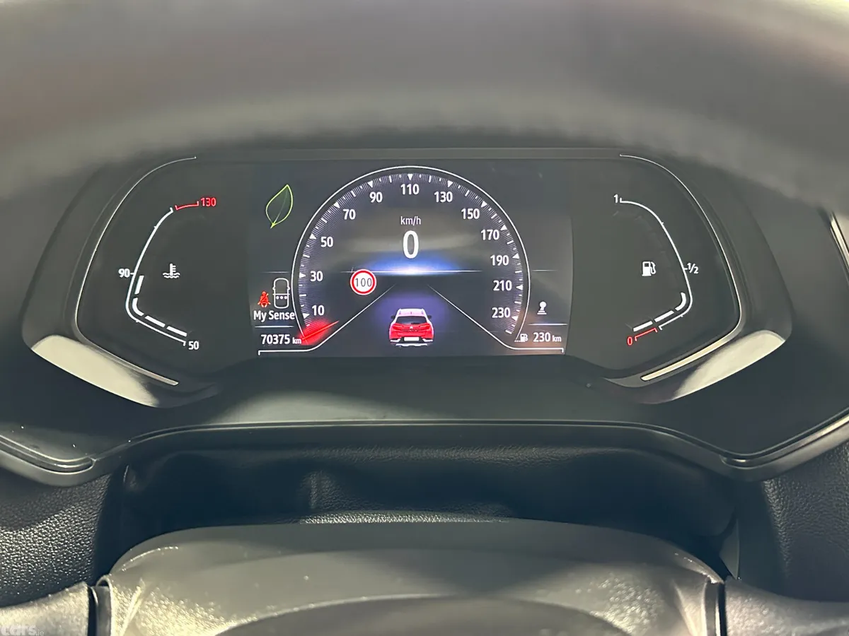 Renault Captur Hatchback, Petrol, 2024, Red