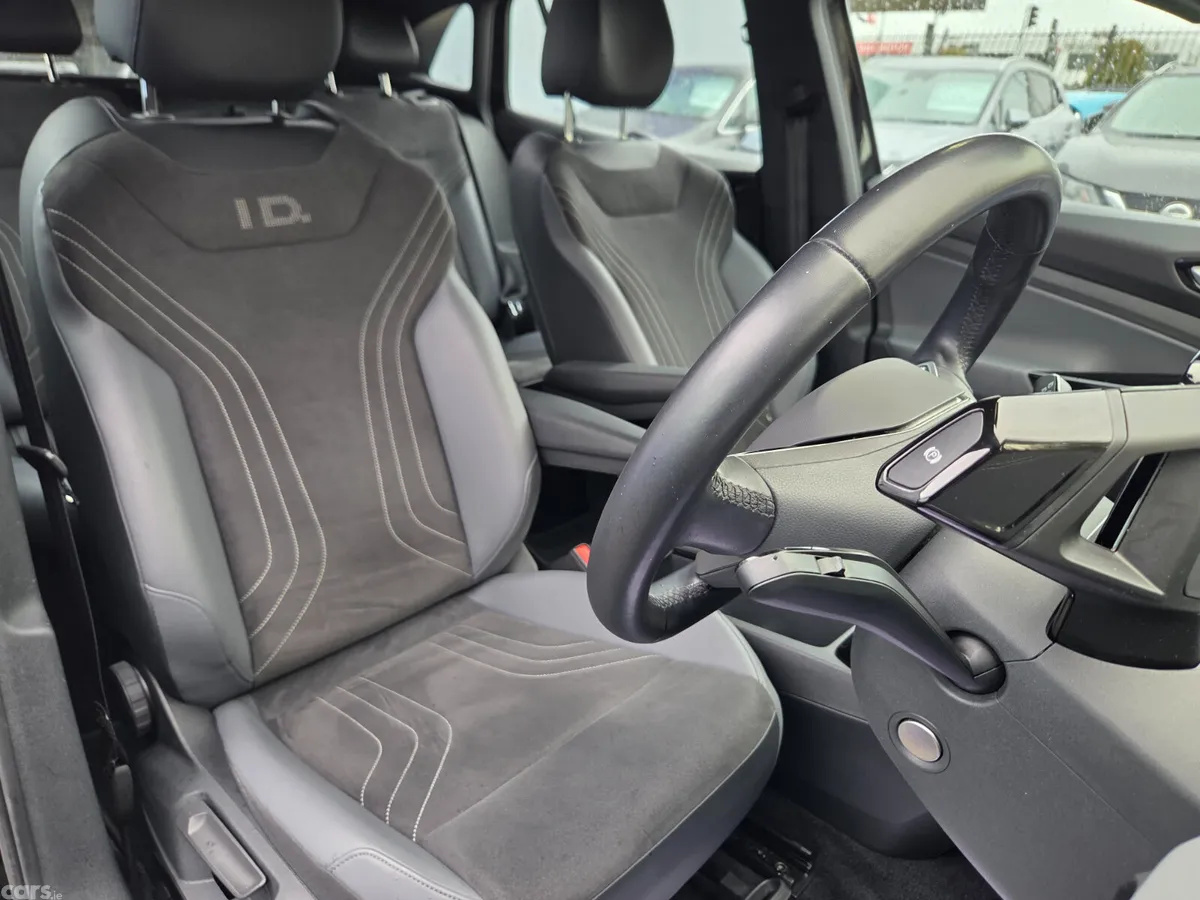Volkswagen ID.4 Estate, Electric, 2023, Black