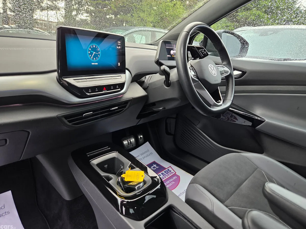 Volkswagen ID.4 Estate, Electric, 2023, Black