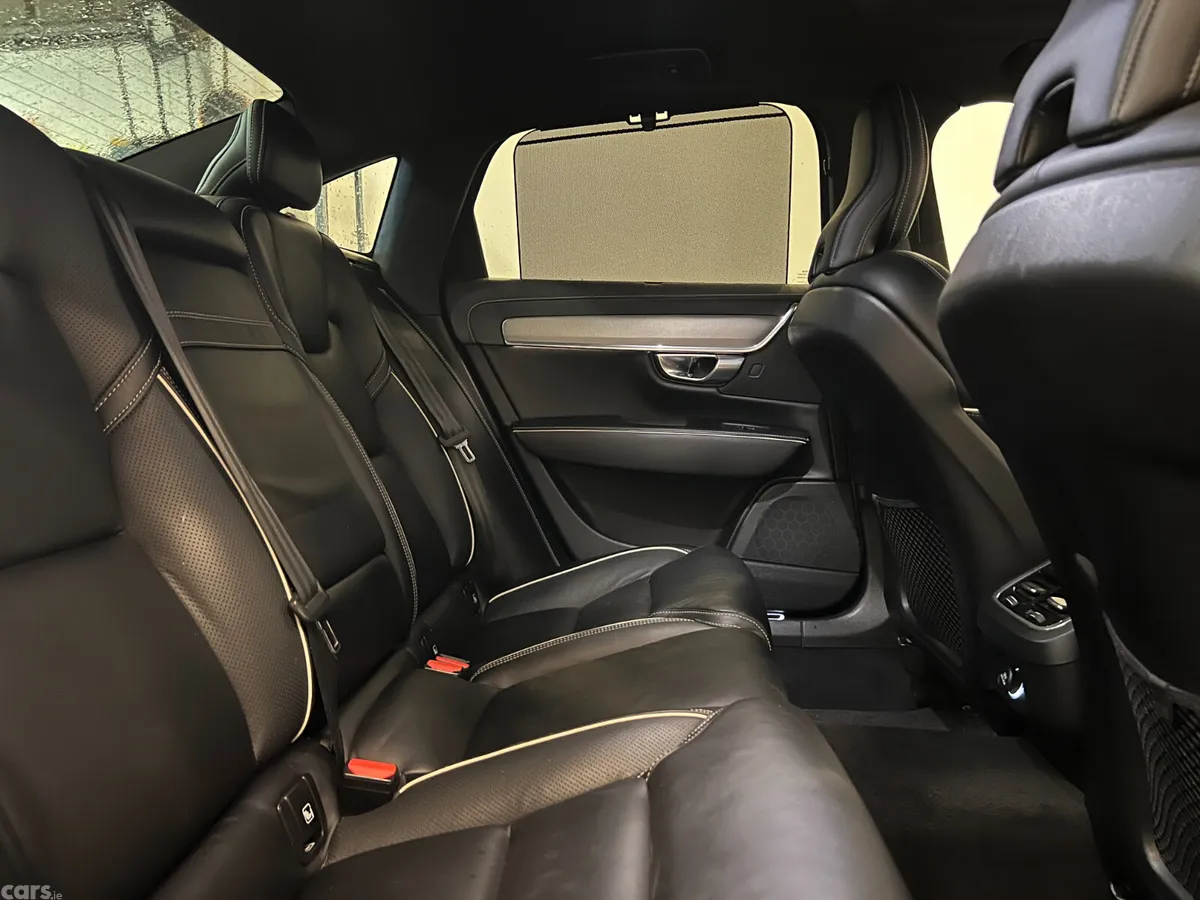 Volvo S90 Saloon, Diesel, 2020, Grey