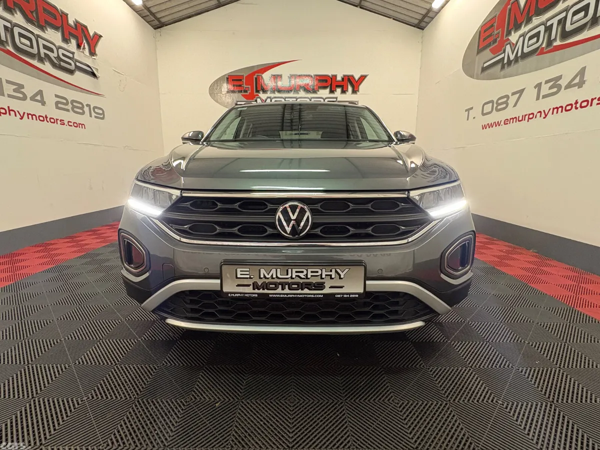 Volkswagen T-Roc SUV, Petrol, 2023, Grey