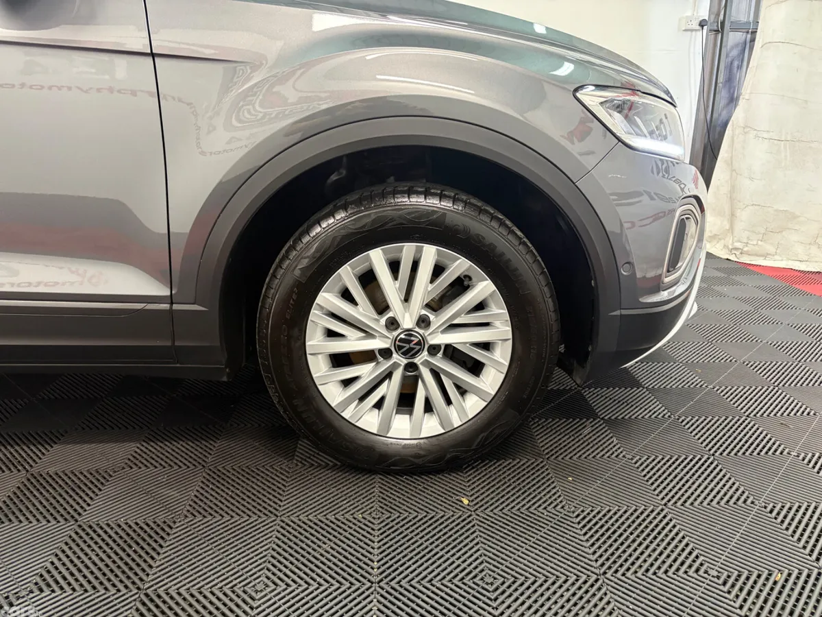 Volkswagen T-Roc SUV, Petrol, 2023, Grey