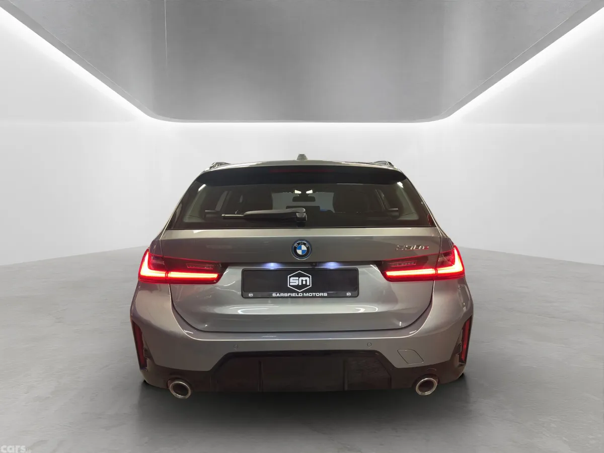 BMW 3-Series Estate, Petrol Plug-in Hybrid, 2023, Grey