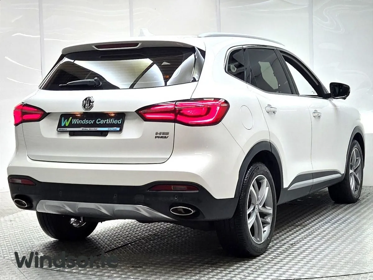 MG HS Hatchback, Petrol Plug-in Hybrid, 2022, White