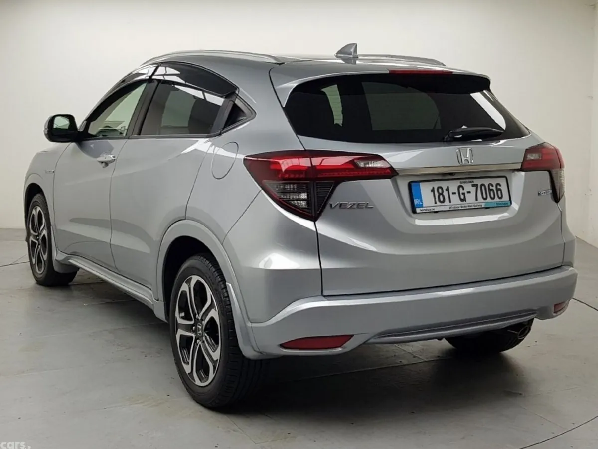 Honda Vezel SUV, Petrol Hybrid, 2018, Silver