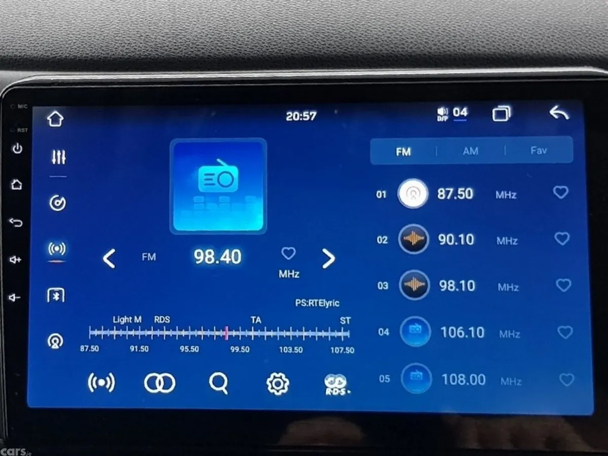 Honda Vezel SUV, Petrol Hybrid, 2018, Silver