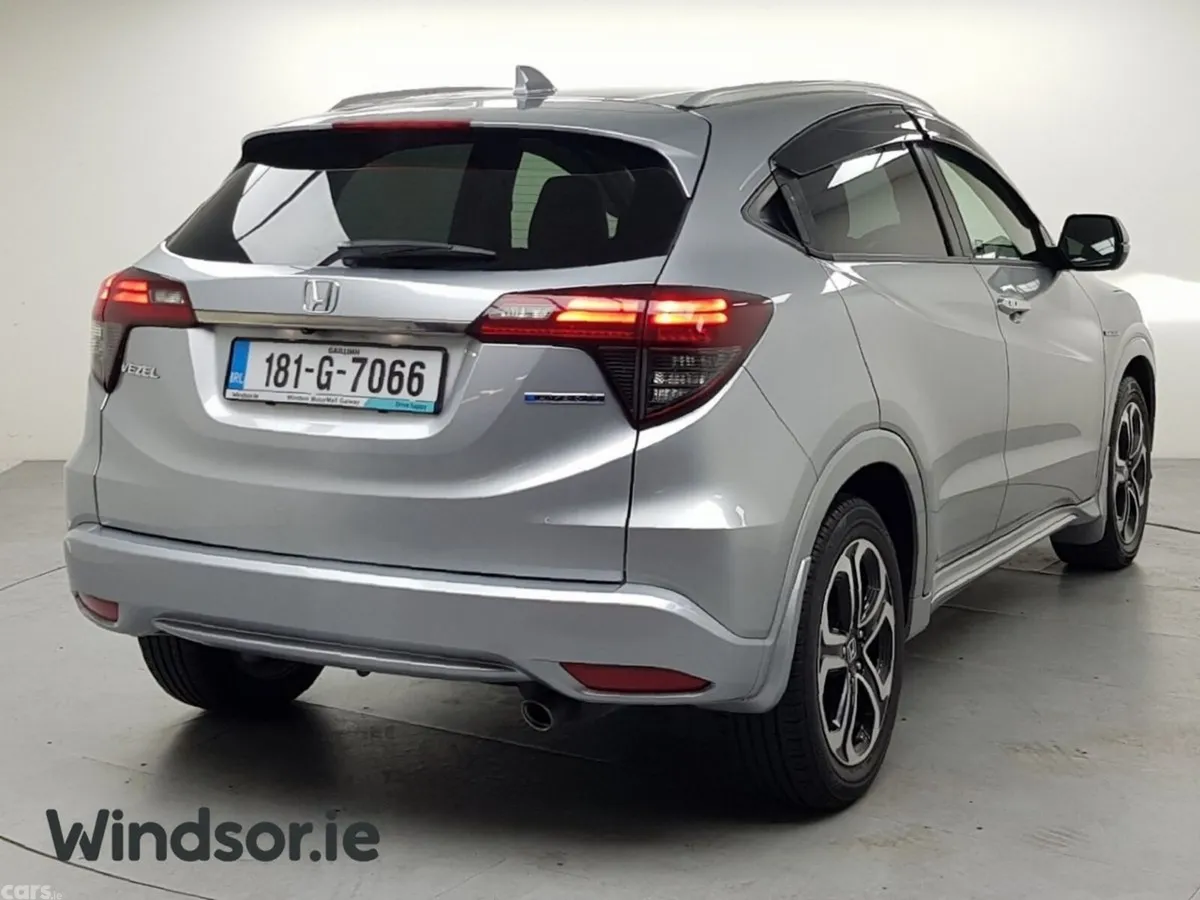 Honda Vezel SUV, Petrol Hybrid, 2018, Silver
