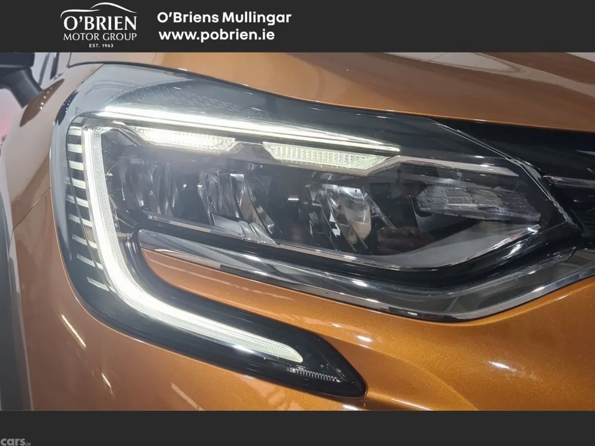 Renault Captur Hatchback, Diesel, 2021, Orange