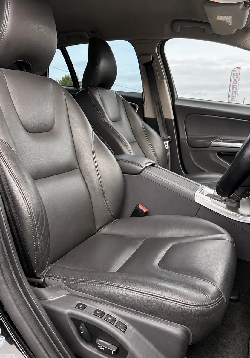Volvo V60 Estate, Diesel, 2016, Black