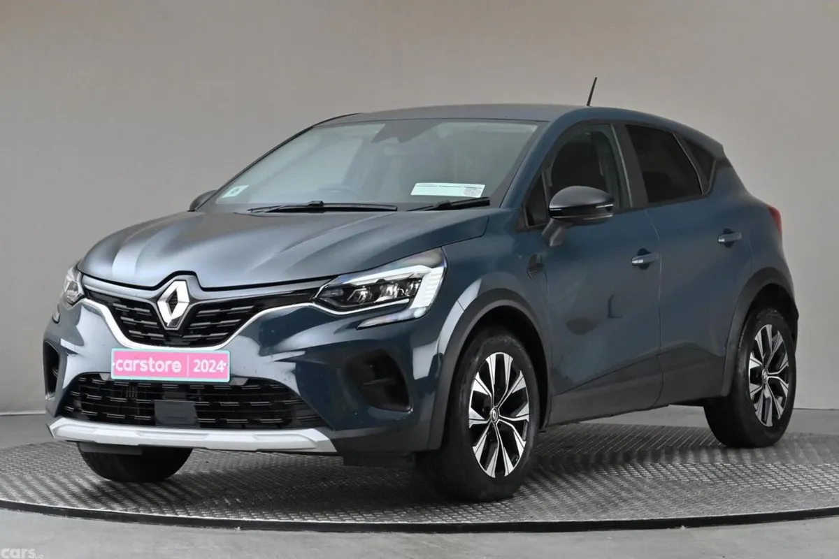 Renault Captur SUV, Petrol, 2024, Blue