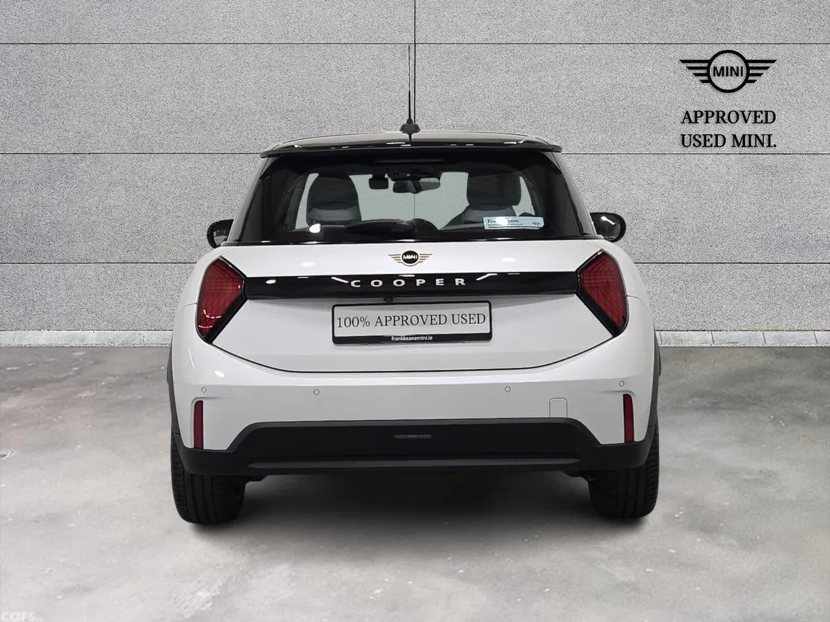 Mini Cooper Hatchback, Petrol, 2024, White