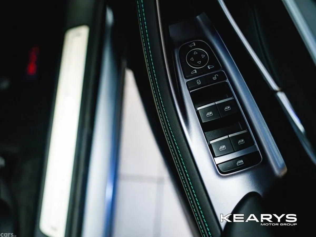 BYD SEAL U Hatchback, Petrol Plug-in Hybrid, 2026, Grey