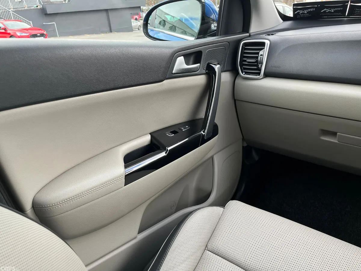 Kia Sportage SUV, Diesel, 2020, Blue