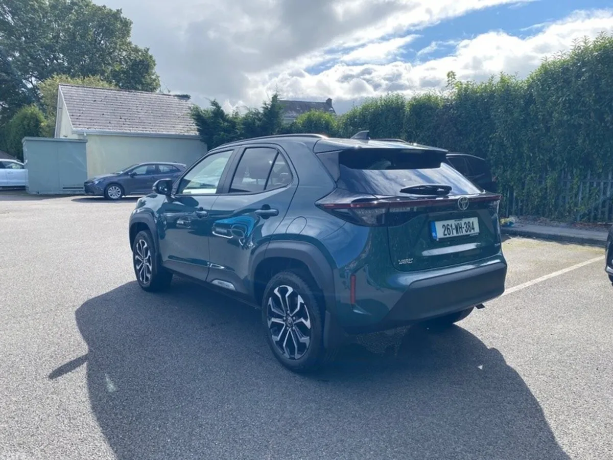 Toyota Yaris Cross SUV, Petrol Hybrid, 2026, Green